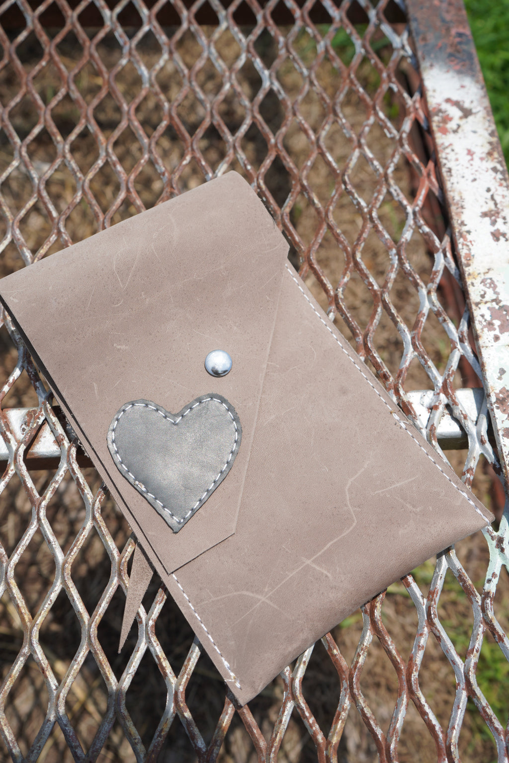 Back Cinch Phone Holder